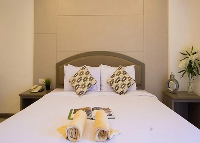 Lee Garden Hotel 4*