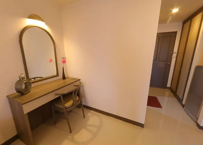 Lee Garden Hotel 4*