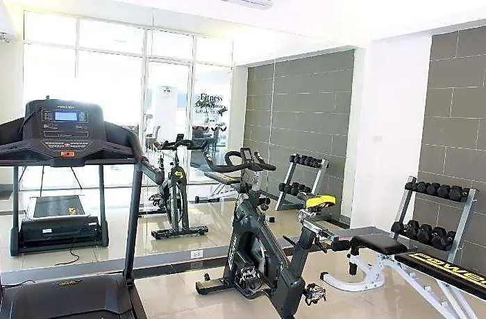 Hotel Lee Garden 4*