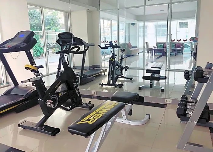 Hotel Lee Garden 4*
