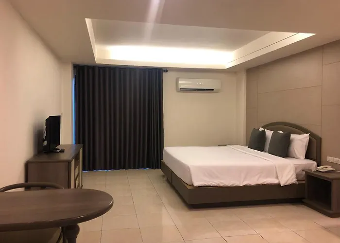 Lee Garden Hotel