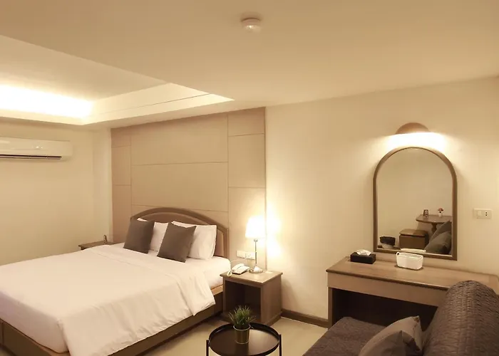 Hotel Lee Garden